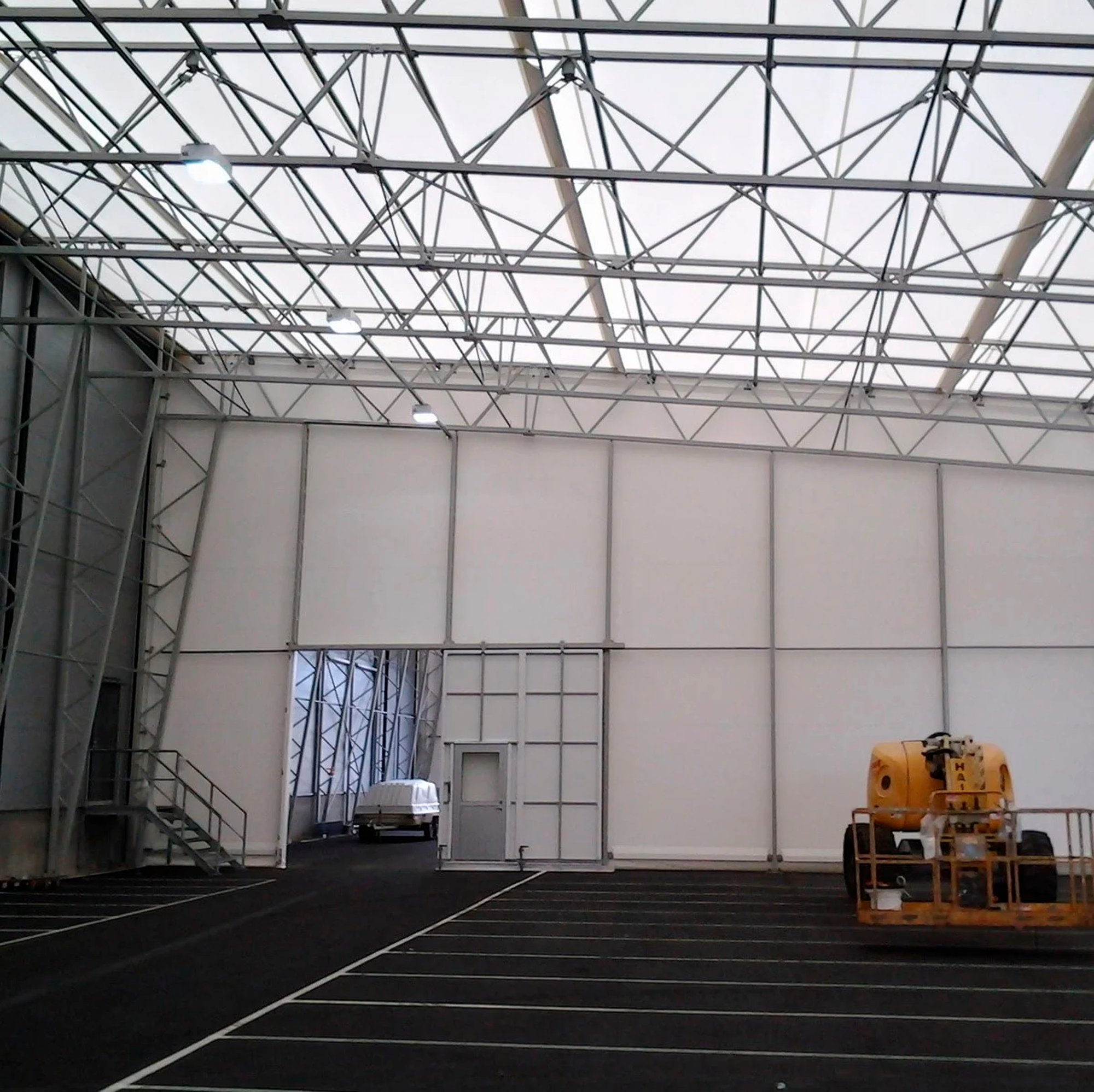 hall-construction-inside